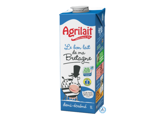 Lait demi-écrémé Bleu-Blanc-Cœur sans OGM de Bretagne