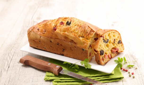 recette-cake-aux-olives-et-jambon-agrilait