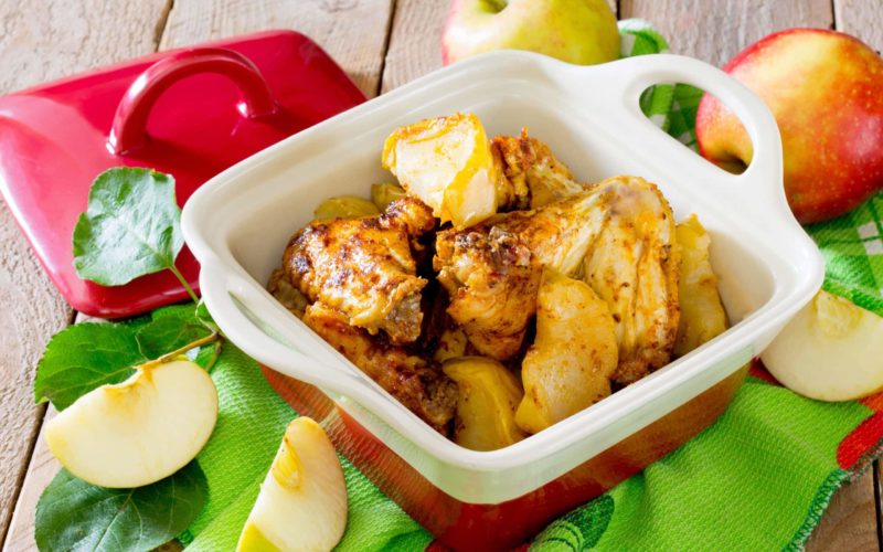 recette-poulet-aux-pommes-fondantes-agrilait